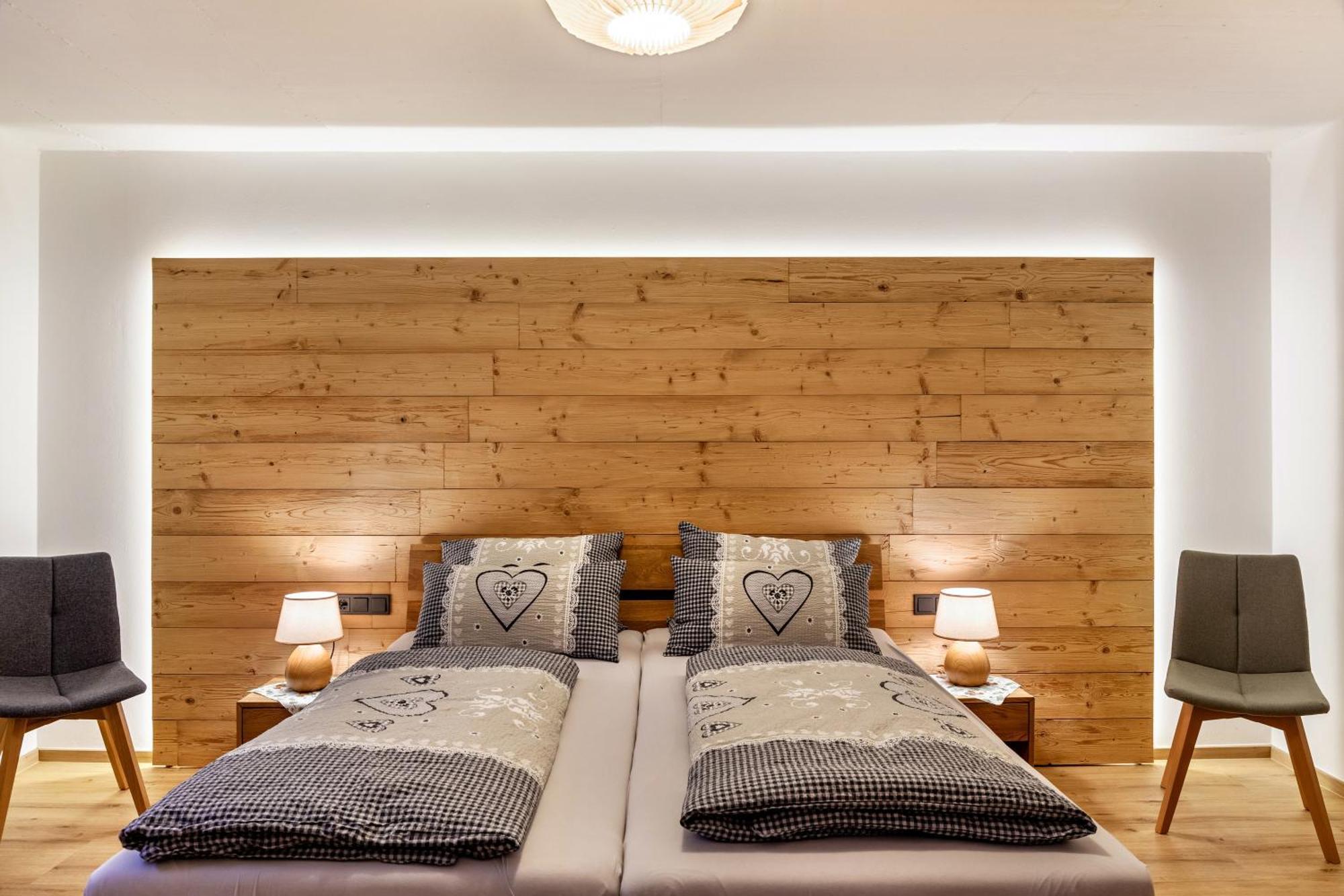 Chalet Aus Holz Гармиш-Партенкирхен Екстериор снимка